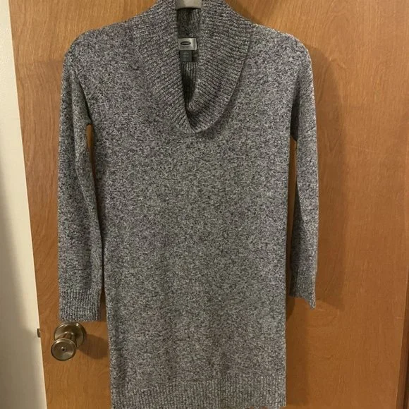Old Navy Girls Cowl Neck Sweater Dress Black Gray White Size Large 10/12 EUC Old Navy Girls Cowl Neck Sweater Dress Black Gray White Size Large 10/12 EUC